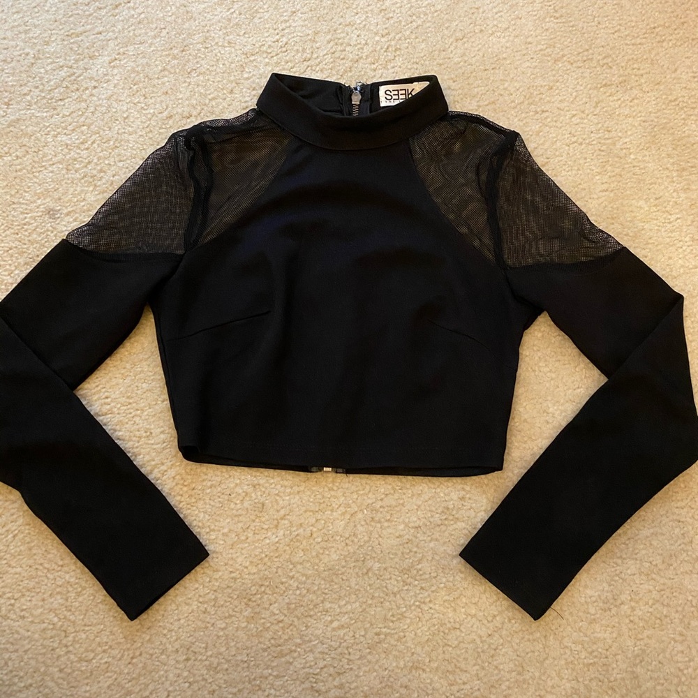 LF High Neck Crop Top
